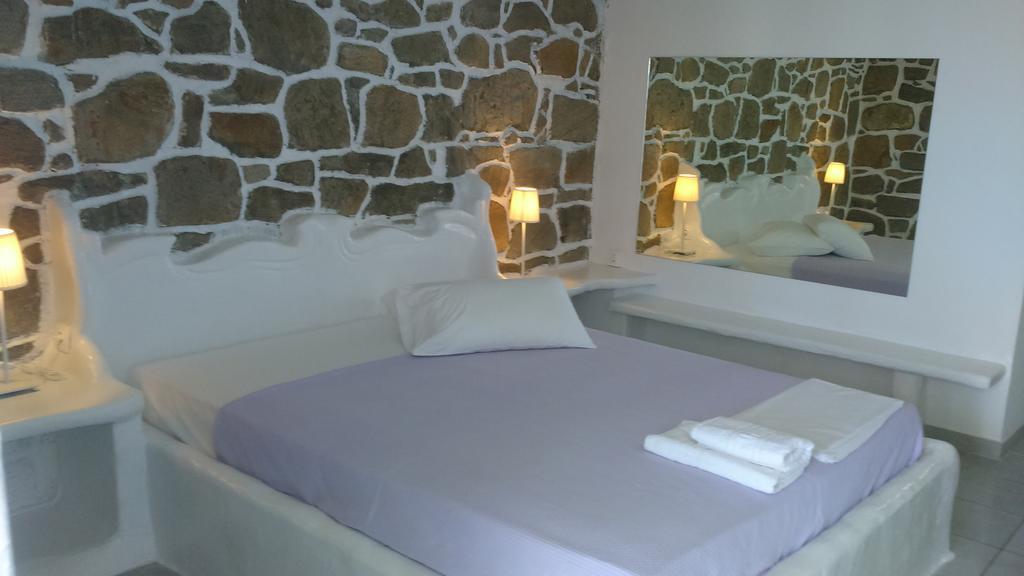 Hotel Adamas Dış mekan fotoğraf